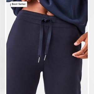 Spanx AirEssentials Joggers, Navy size Large